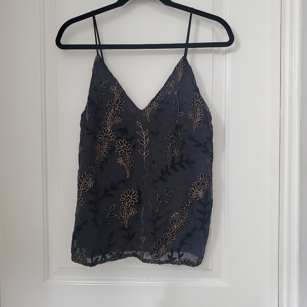 NWT Lost + Wander Xs Velvet floral tank